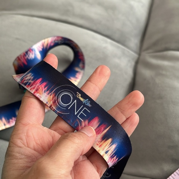 “Disney: World Of Color- Sipper” - Picture 6 of 6